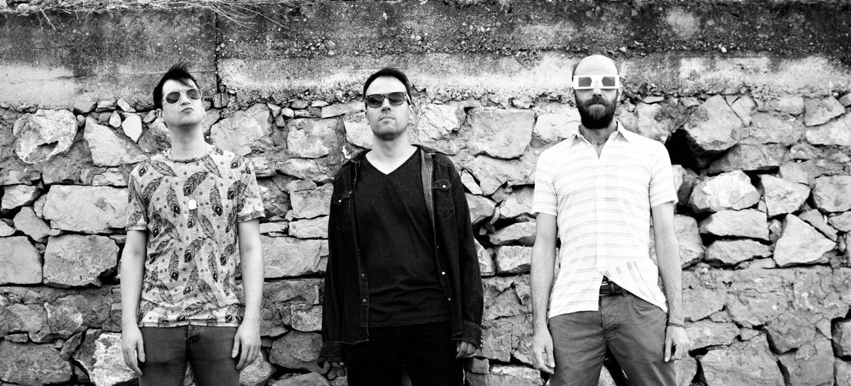 lunardiscos's tweet image. Estos son #Error6 y ya son parte de la familia... ¡Se lía!