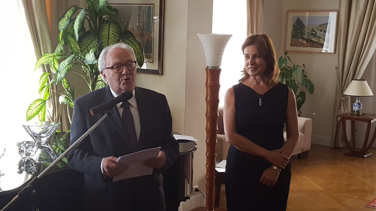 AlizaBinNoun's tweet photo. Je remercie et apprécie @RogerCukierman pour son engagement envers Israël. Beaucoup de succès à @FrancisKalifat https://t.co/Oa9gwOkJ2l