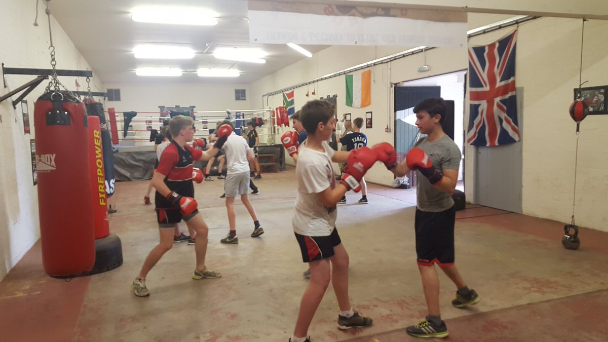 Bop_lancers's tweet photo. Busy afternoon with the cadets yesterday @BoxingLancers @TheRoyalLancers @crawford8475@BFBSCatterick @ArmySportsLTRY https://t.co/fXyJt2V65k