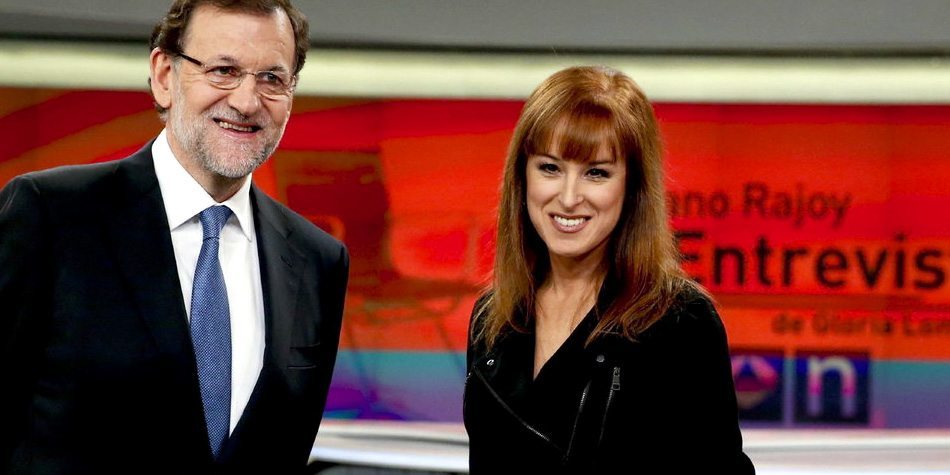 Vertele's tweet photo. Antena 3 cesa a su directora de Informativos, Gloria Lomana, después de 13 años https://t.co/qyOQxmSw0O https://t.co/lkSQaRGzMV