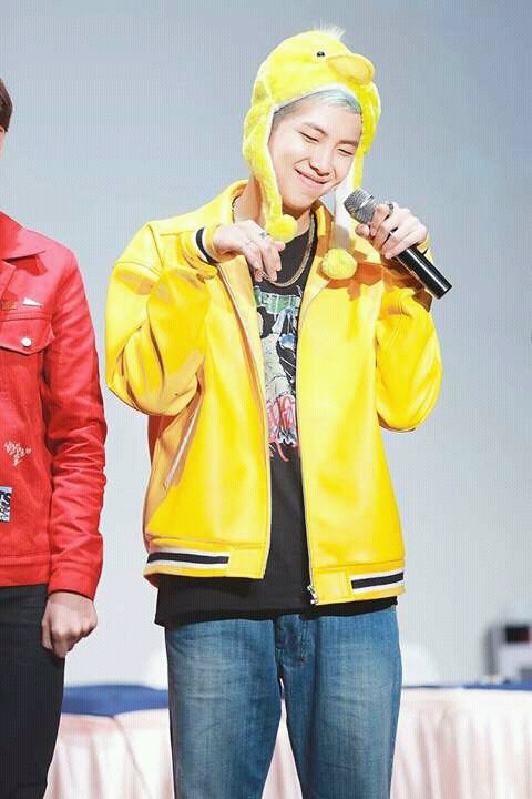 _bolide_'s tweet image. Cậu chính là Kim Nam Joon của chúng tớ, thế thôi☺ Don't worry be happy =))
#HugNamjoon #Protect #love #BTS