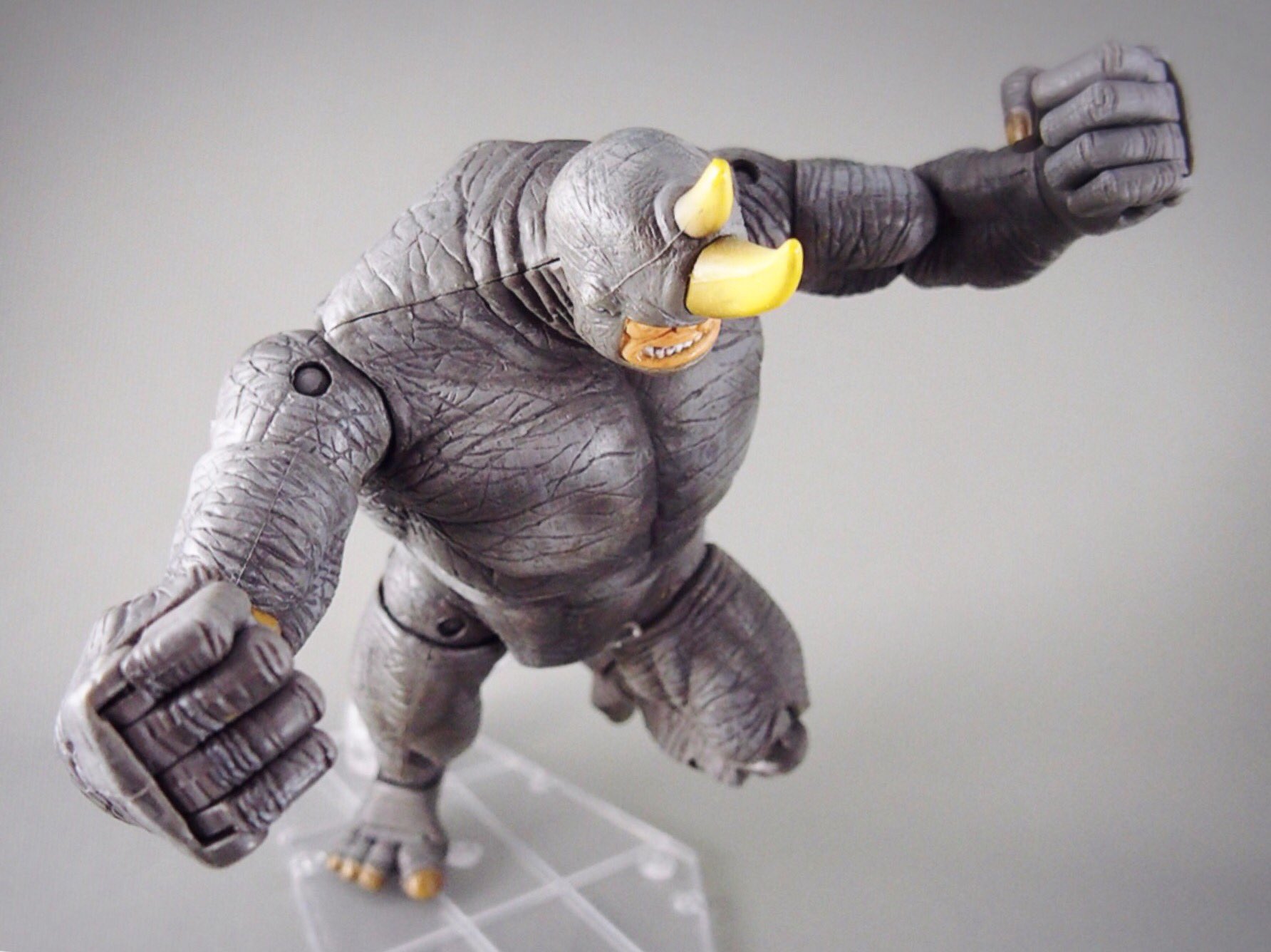 トイビズ マーベルレジェンド 6インチ ライノ フィアサムフォー ギフトパック △買取品△ トイビズ マーベルレジェンド 6インチ ライノ(フィア