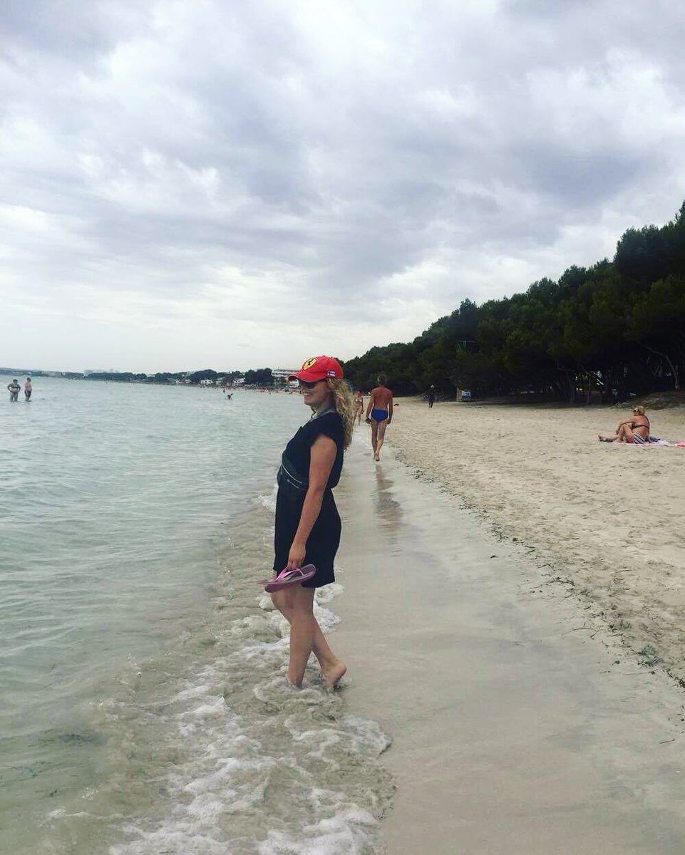 SigneRaffnsoe's tweet photo. Take me back to last week at #Mallorca ❤️ #bestvaca https://t.co/KMk5yCdDVi