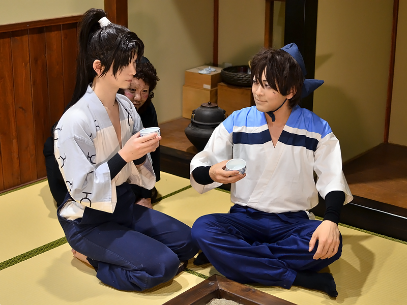 納豆菌 Natto Kin Sur Twitter コス写真注意 土井先生と松千代先生 土井先生 黒空さん 松千代先生 Mokaさん 利吉 納豆菌