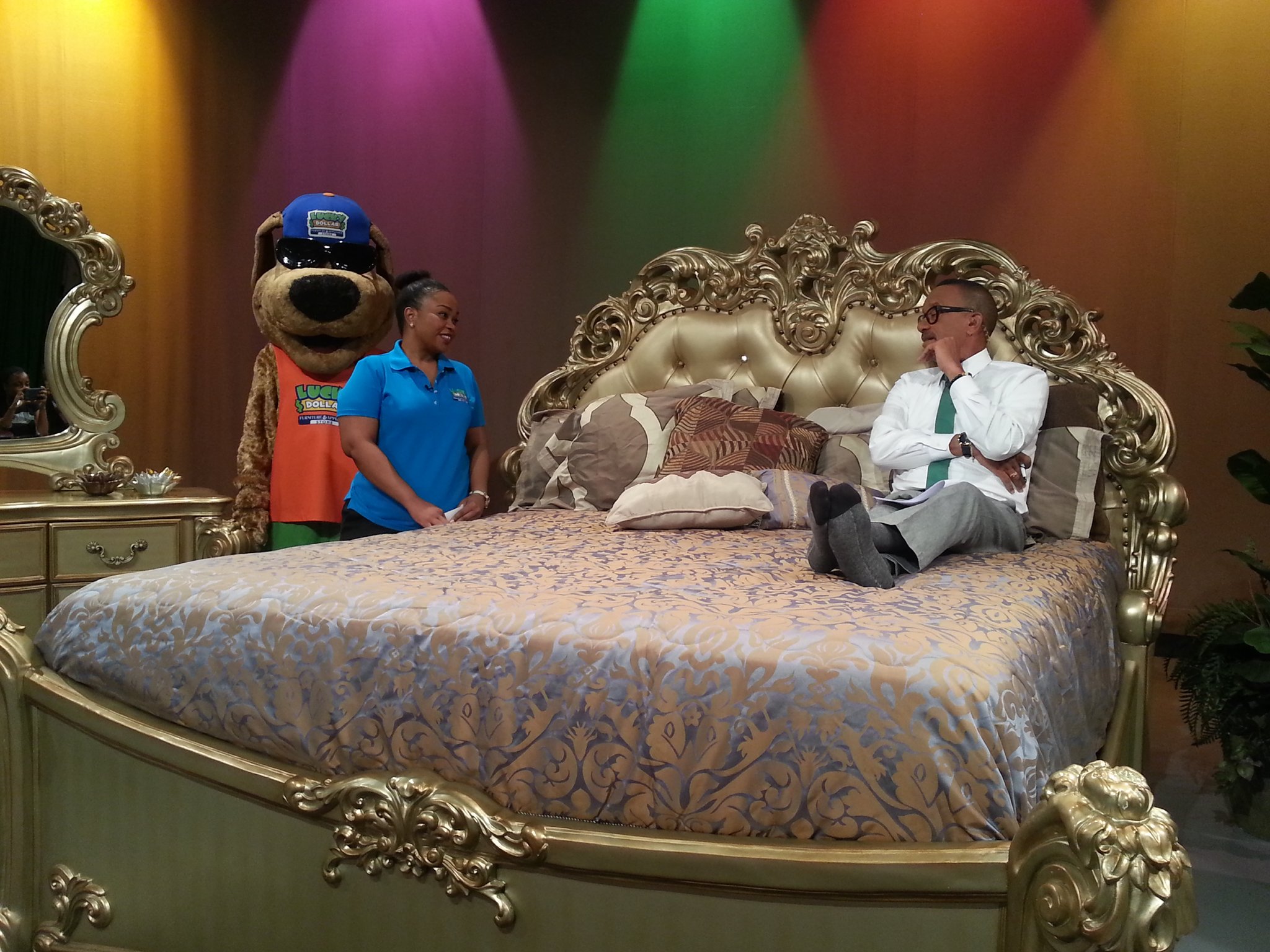 Lucky dollar bedroom set deals