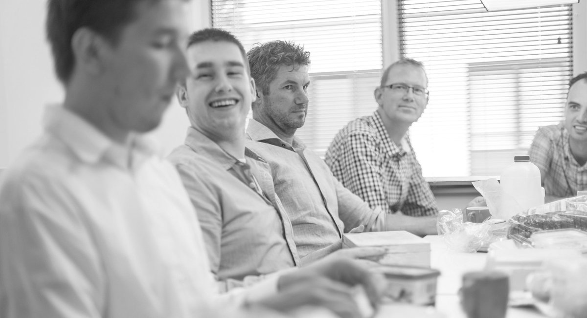 Maatwerk software, iets voor u? DataLeaf biedt meer dan een stukje software: dataleaf.nl/themapagina/ma…