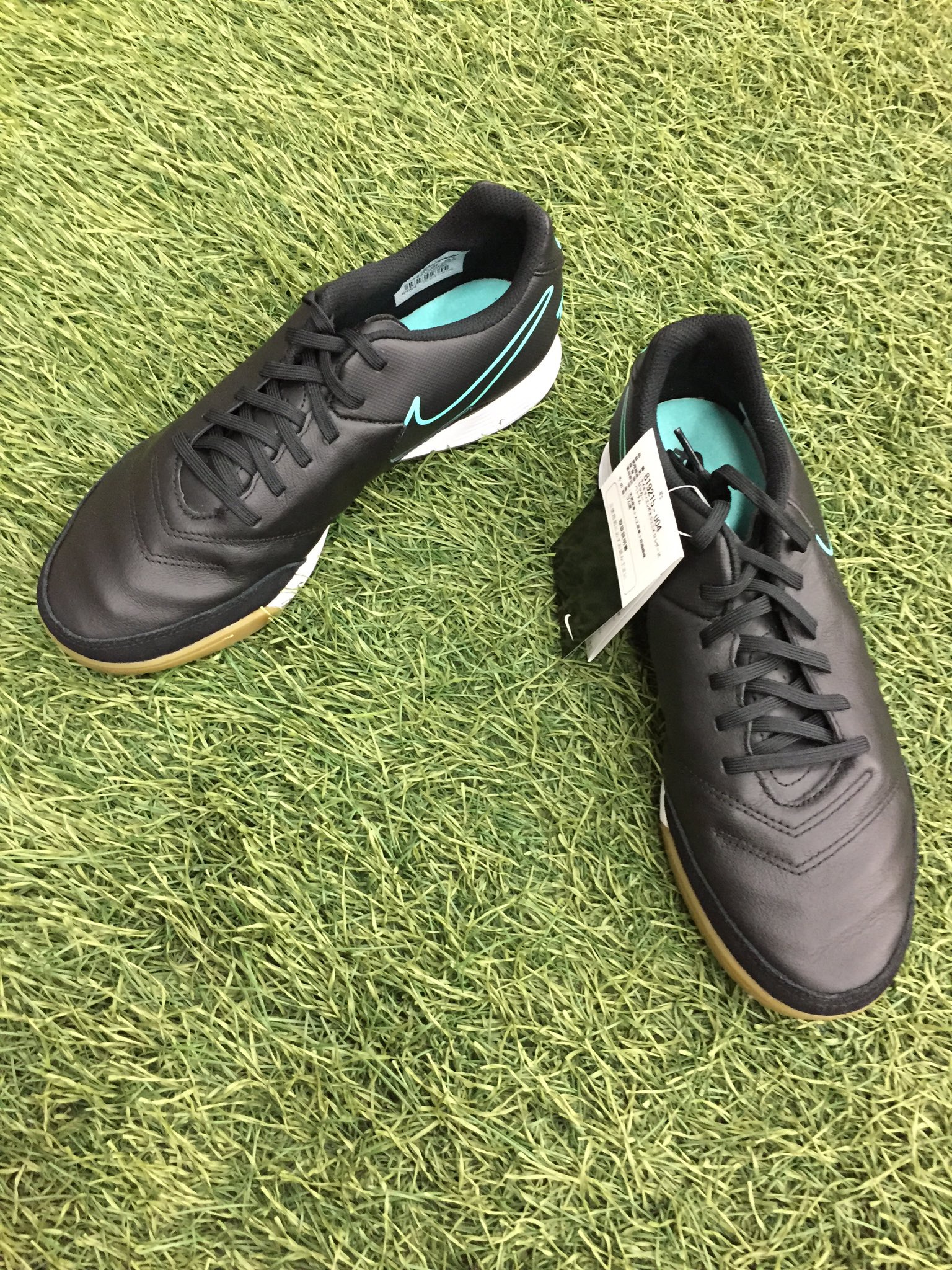 Momijiyafc Na Tviteru ナイキ ティエンポ フットサルシューズ入荷 このカンガルー革 履いてみていただきたい Momijiyafc Na Tviteru ナイキ ティエンポ フットサルシューズ入荷 このカンガルー革 履いてみていただきたい
