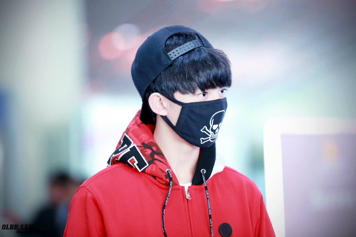 wulei___LEO's tweet photo. 2015.12.20北京出发
From Beijing
#吴磊  #吴磊LEO https://t.co/XU9MaY3n3i