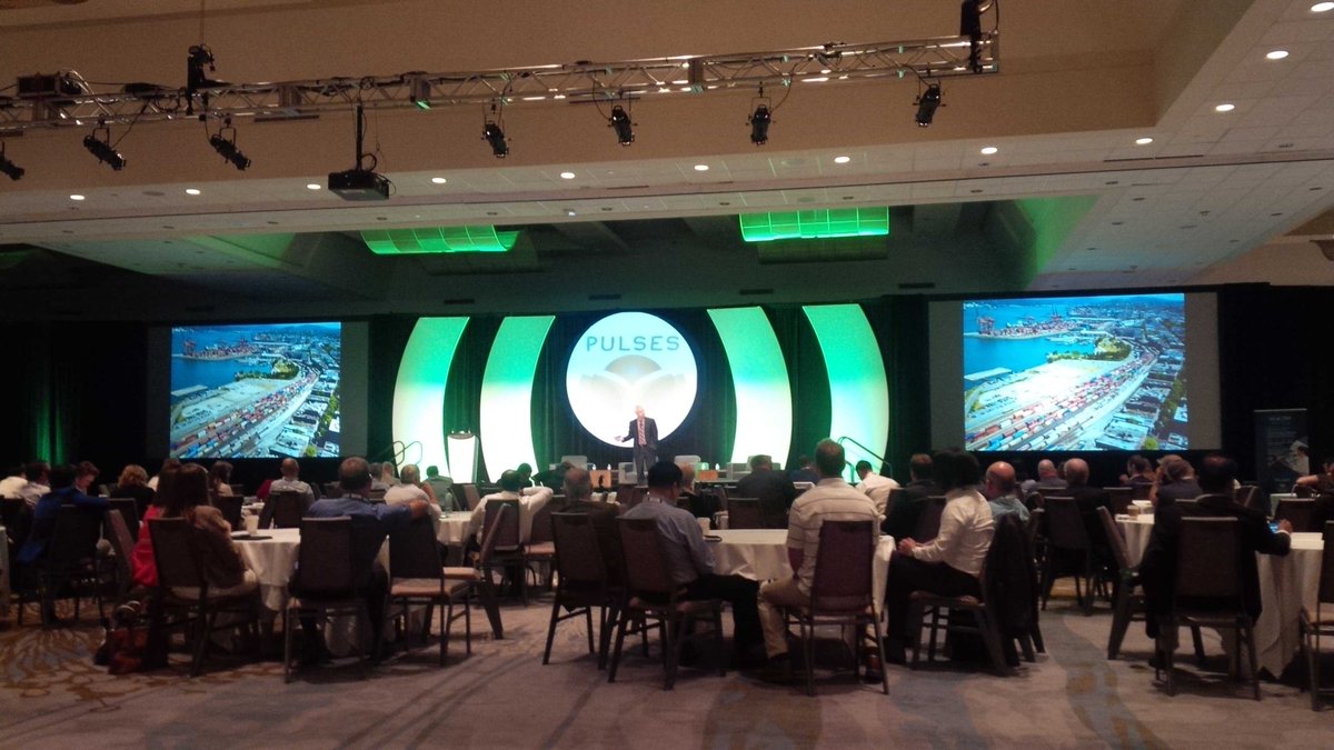 APGCED's tweet photo. Big room and #PSCC16, welcomes Scott Streiner Chair/CEO of the Canadian Transportation Agency @pulsecanada https://t.co/eWGeUMUNCr