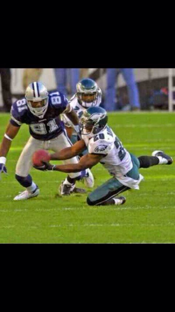 BrianDawkins's tweet photo. TBT https://t.co/QKQP6wAM0D