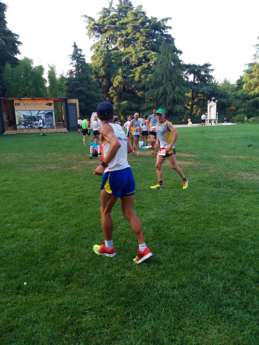 run_gio's tweet photo. Riscaldamento! In bocca al lupo a tutti e buona corsa... #runfort @runfortwithnctm #correreè https://t.co/dP3Xb9wqqD