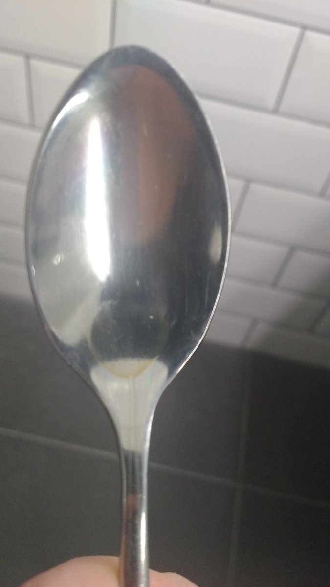makeup_lisar's tweet photo. @oceanfloorkiss_ here is the gorgeous spoon I used to stir my tea https://t.co/YRH9hm6JjK