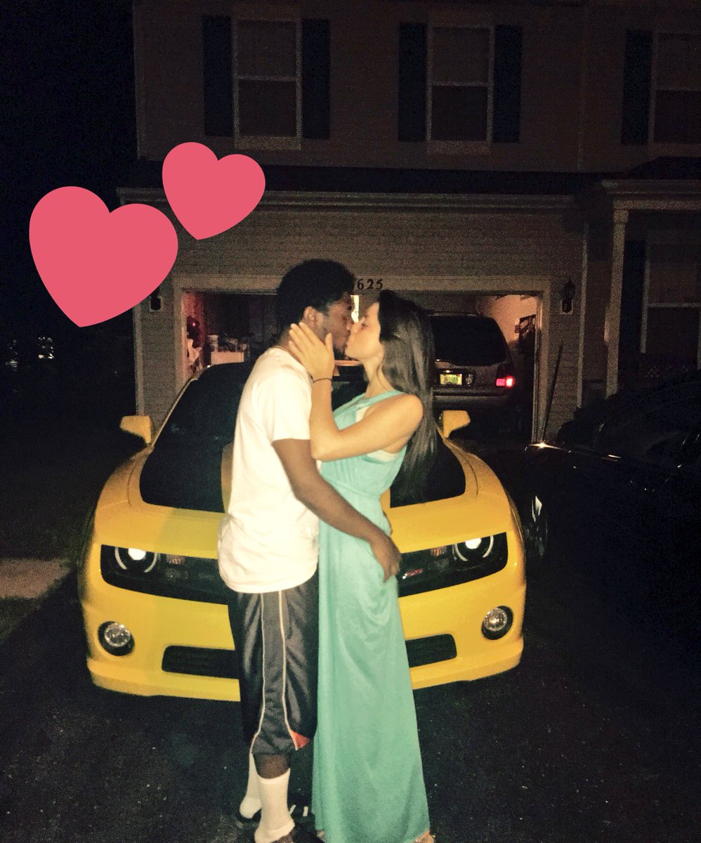 SierraZak's tweet photo. Sorry I'm obsessed with him 🔥💍 https://t.co/3jYrDo7D9c