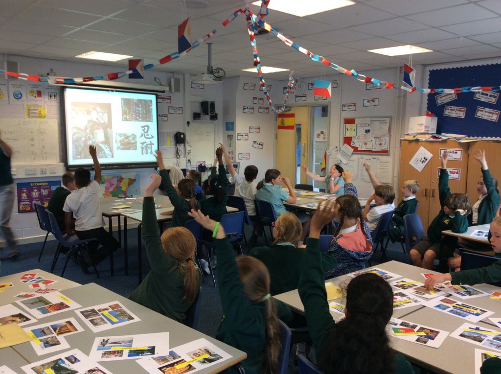 sealsclass's tweet image. A French lesson at the High School