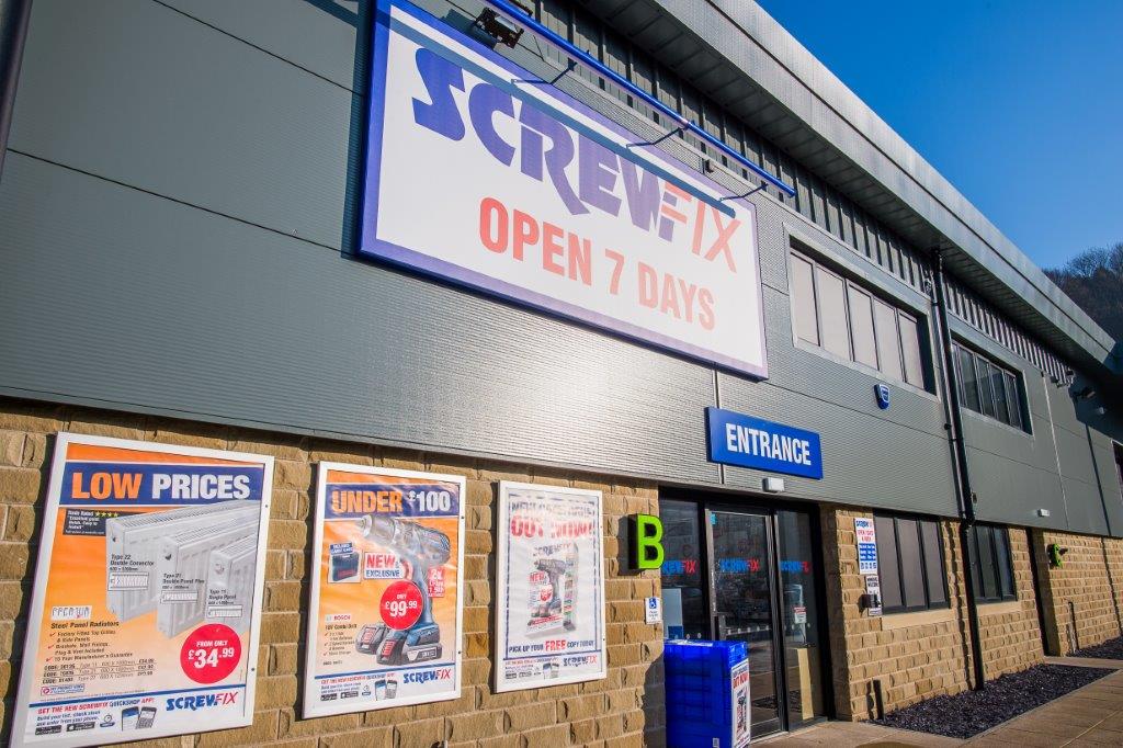 TowndoorLtd's tweet image. Want to be a neighbour of Screwfix? We have two units lef to rent at #TheDyeworks