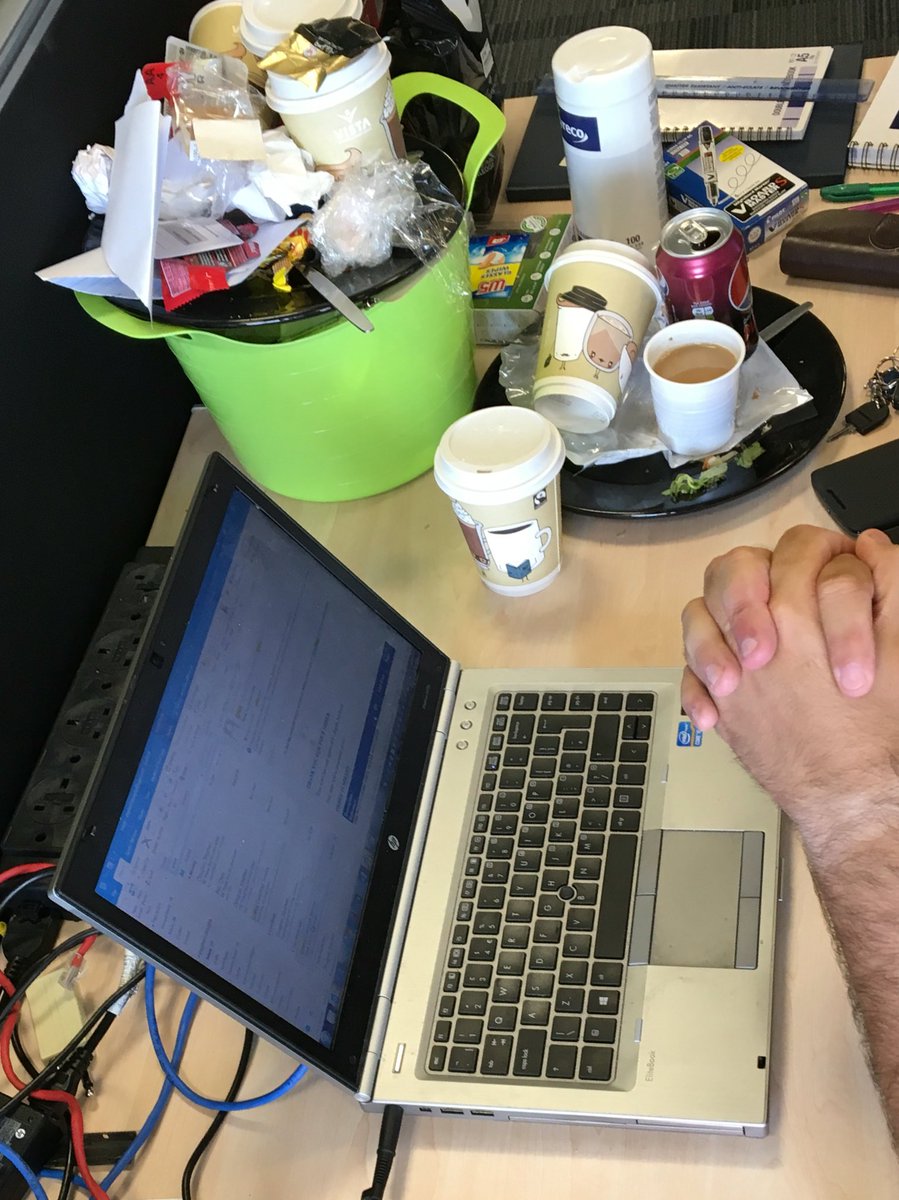 hashtagpaulair's tweet photo. If your desk looks like this today, it's time for a tidy up! #whereisthecleaner #notgoodformyOCD #gradbaytv https://t.co/abXoMpyz55