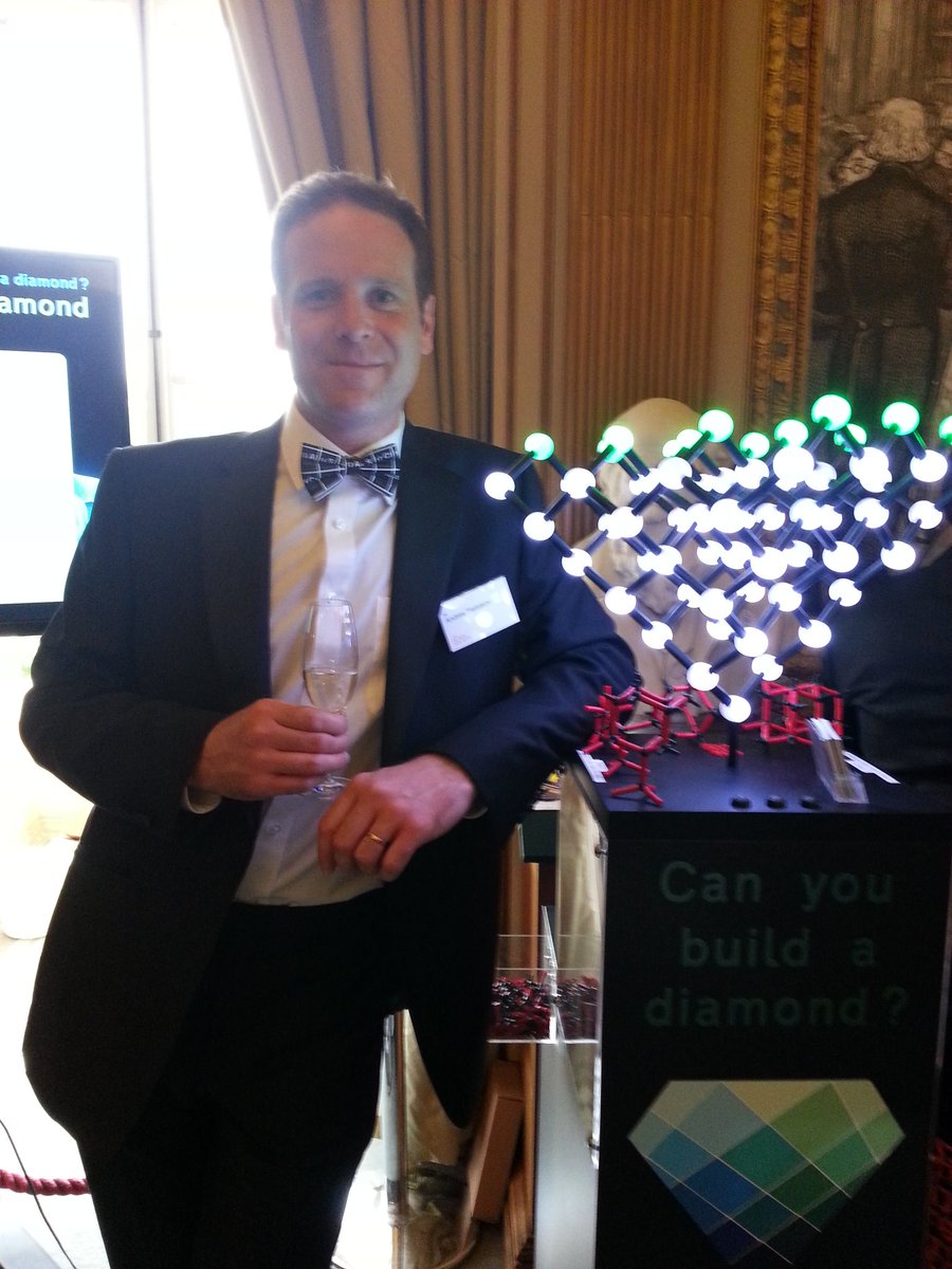 Andrestrujado's tweet photo. Smashing evening @royalsocdiamond learning about diamonds &amp; how to cut ice blocks like butter #windiamond https://t.co/qCXhHNzmAh