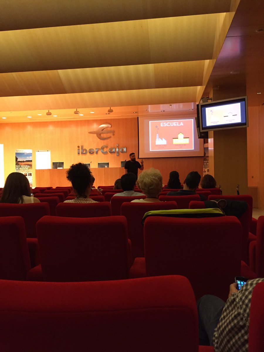pablo_sf's tweet photo. Disfrutando en la escuela de verano con @smoll73 #flipped en #Zaragoza https://t.co/hD28E2DzI3