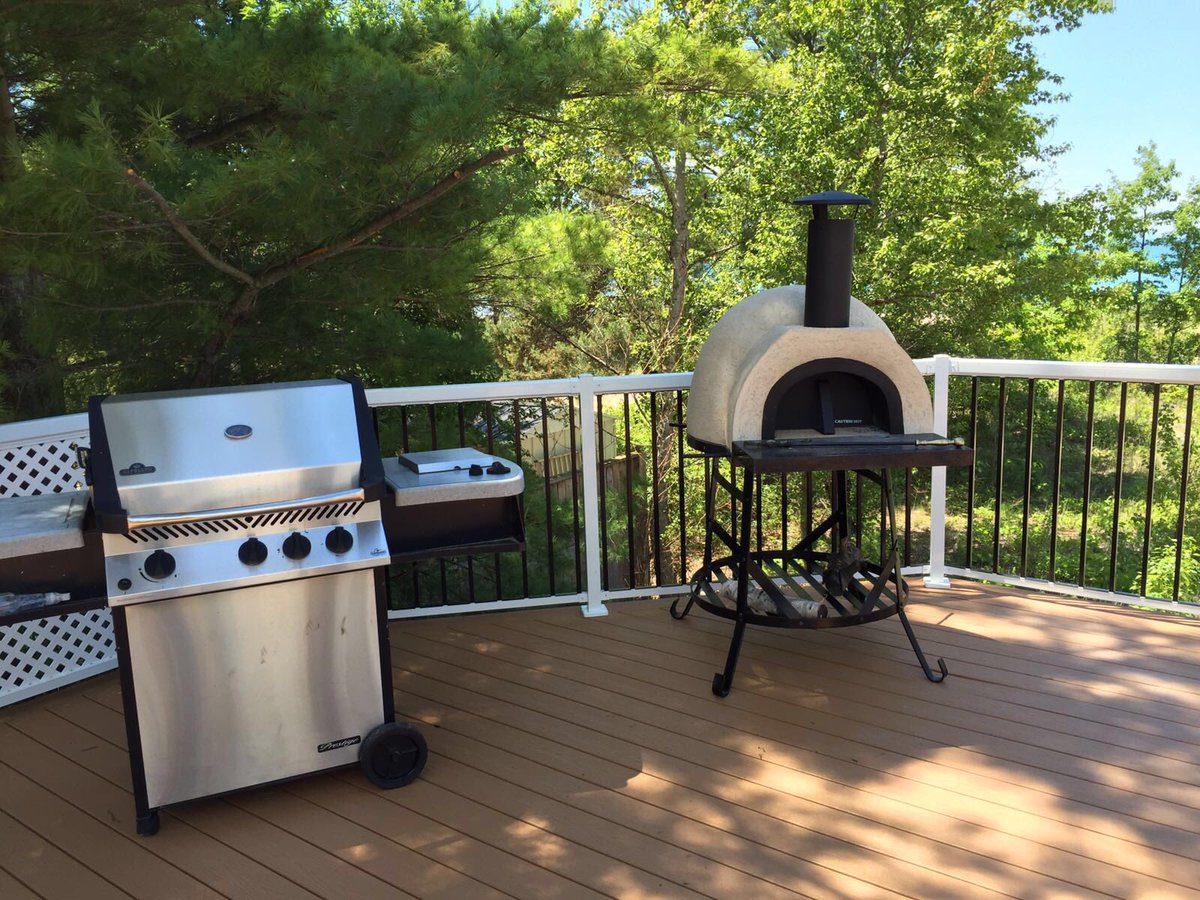 1/3 decks completed in #wasagabeach this morning #qualityproduct <a href="/FiberonCanada/">FiberonCanadaGF</a>