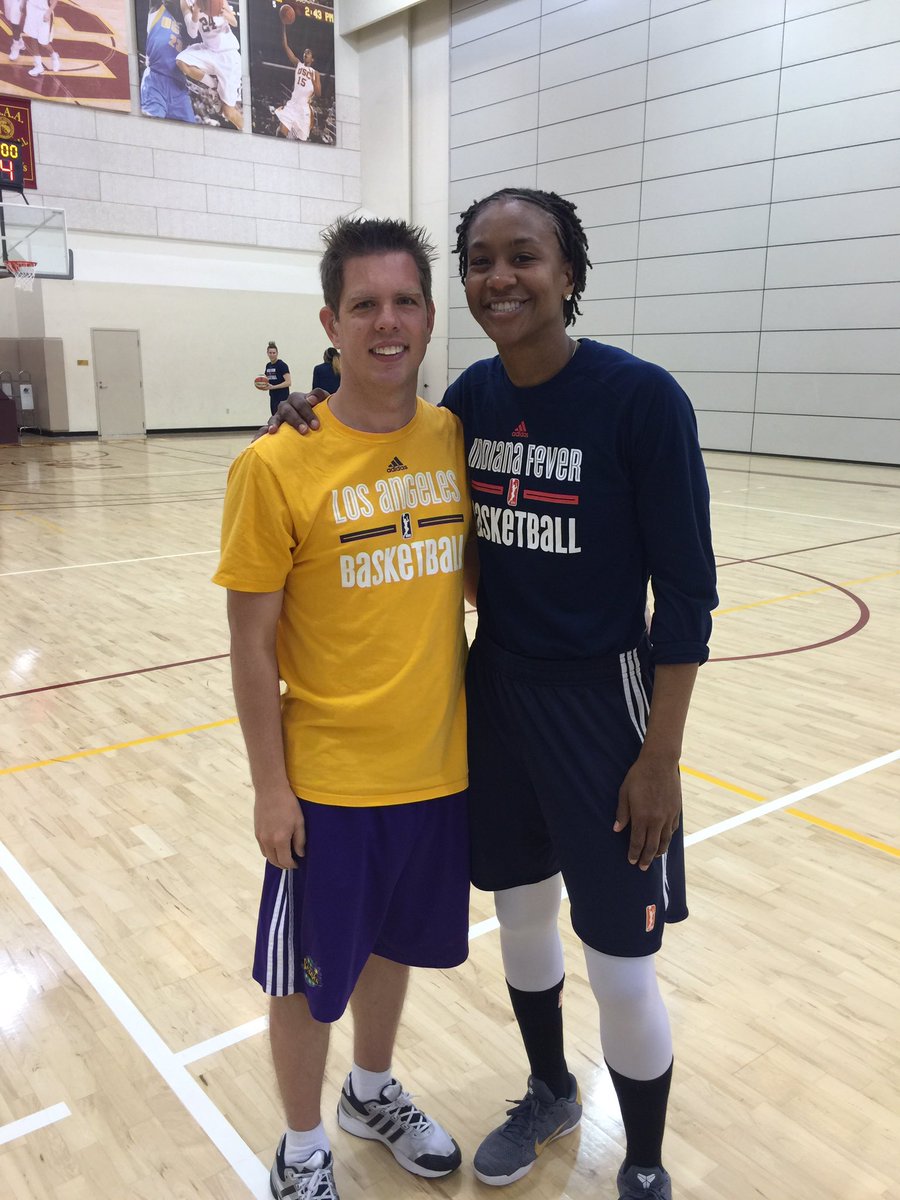 Can't believe <a href="/Catchin24/">Tamika Catchings</a> is retiring! It feels like yesterday she was a rookie! Such an amazing person! ❤️❤️❤️