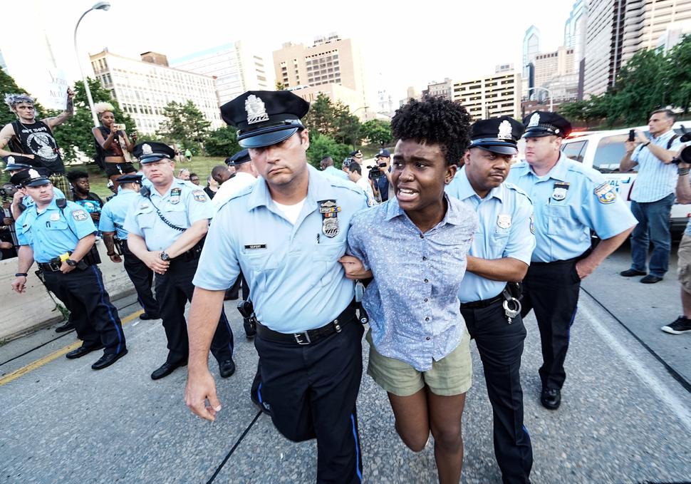 PRNAfricanAm's tweet photo. Arrests During Philly Protest Over #AltonSterling Killing @NBCPhiladelphia https://t.co/Lc6HB6hI9k ^dar https://t.co/XNs2IdqyK8