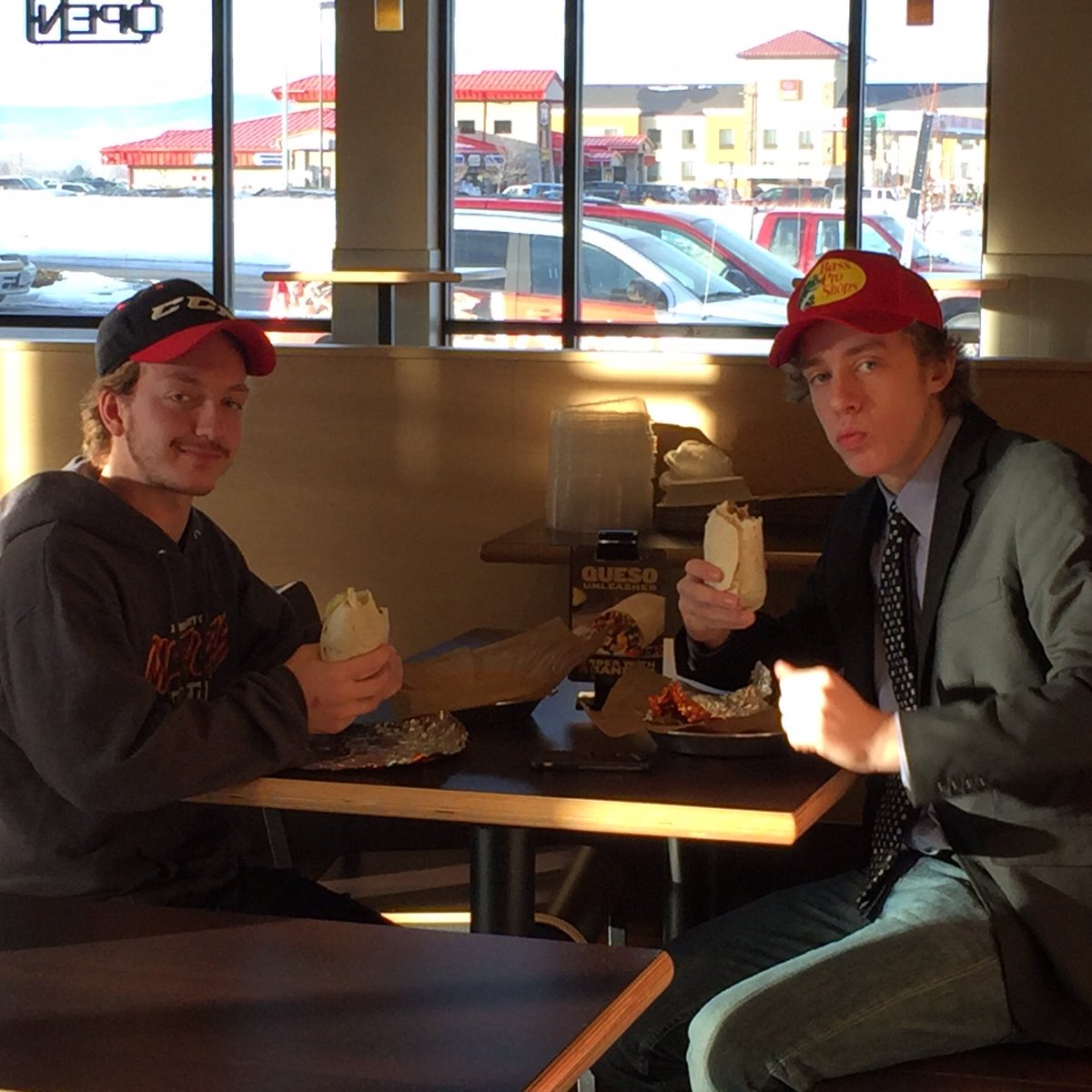 Bryankaes's tweet photo. @k_bombs32 happy birthday buddy enjoy 19 #packbombs https://t.co/3uNzAUoidC