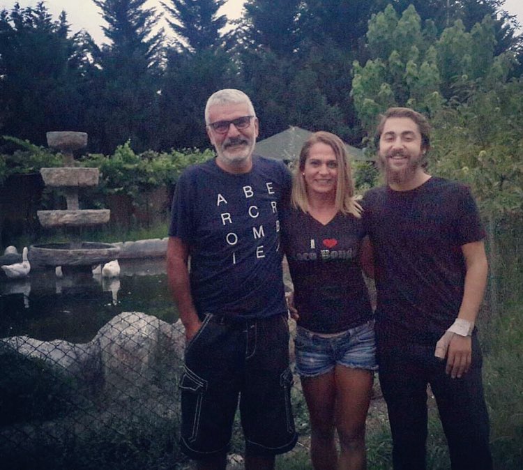 FeyzaBasyigit's tweet photo. ÇOOOK TATLILAR :)) 
@NAGiHANKARADERE @OzturkSemih https://t.co/Kw5M1n2BGm