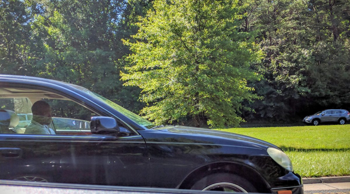 ada95ftw's tweet photo. 18-mile drive to work, 28 people texting &amp; driving in the FAST LANE. Please RT #DontTextnDrive awareness @elonmusk https://t.co/JSJclGjGAp