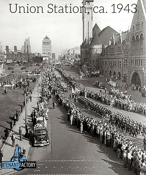 TenantFactory's tweet photo. #TBT: Market Street is still a great location for parades (or races). https://t.co/NC7yICrAUB @bigriverrunning https://t.co/ak8GhJQhll