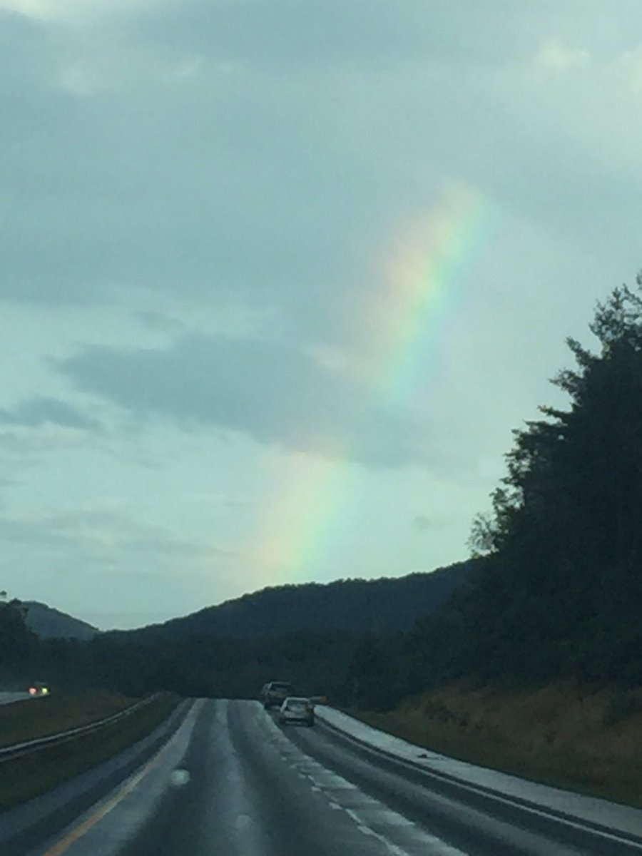 celestinasays's tweet photo. What a pretty rainbow! https://t.co/UkxikDrKGY