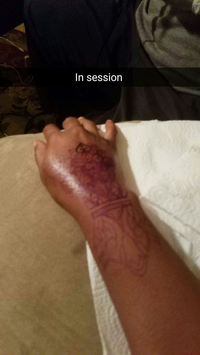 mobchickz's tweet photo. New tatt 2 still aint done yet its gone get a trimming round it https://t.co/7DCVKlZbeZ