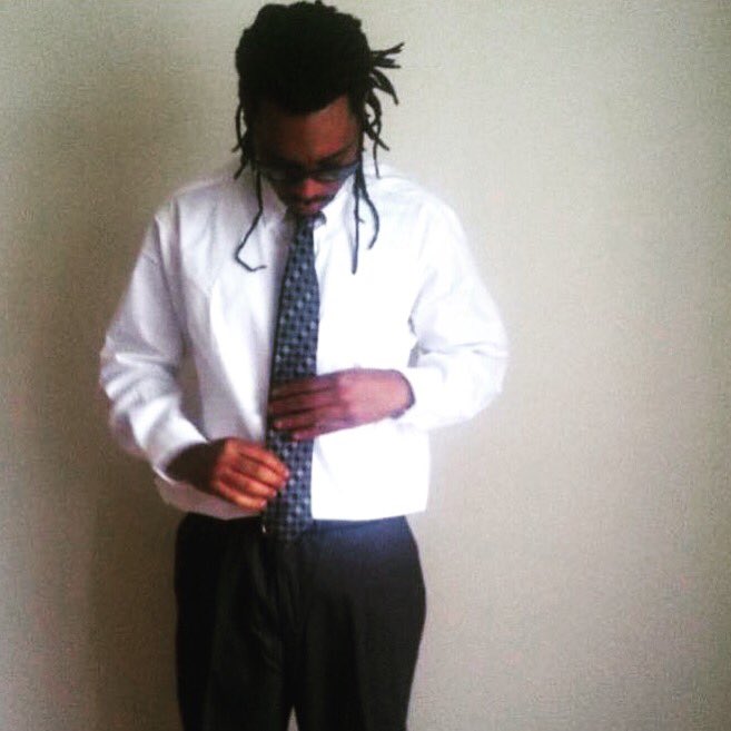 Power1051's tweet photo. #PhilandoCastile: No criminal record, worked in a school cooking for kids. Shot dead reaching for his license 🙏🏾 https://t.co/pu16HuyU8z