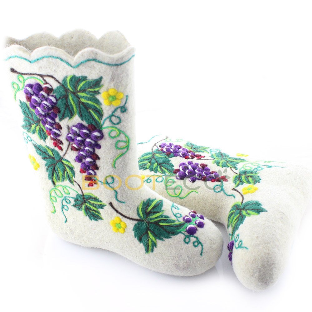 bootecoru's tweet photo. Новая коллекция женских валенок! https://t.co/fnc0J8M102 #handmade #booteco #design #valenki https://t.co/xUneOYCExM