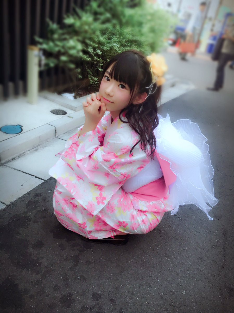 長澤茉里奈 まりちゅう わたがし食べて りんご飴食べて たこやき食べて お囃子見て そんでいっしょにお化け屋敷入ろ にや