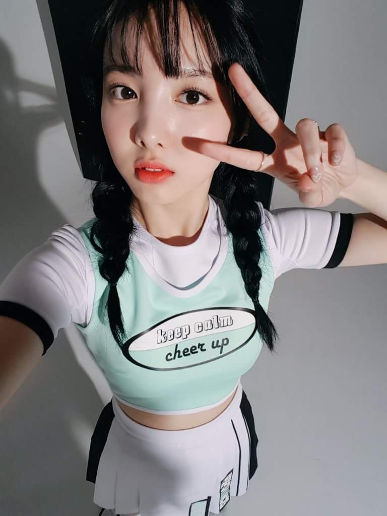 Koreaboo's tweet photo. So far our giveaway week has albums and merchandise from TWICE, CLC, f(x), and G-Friend! Who do you want next? https://t.co/MVRBKYHzqW