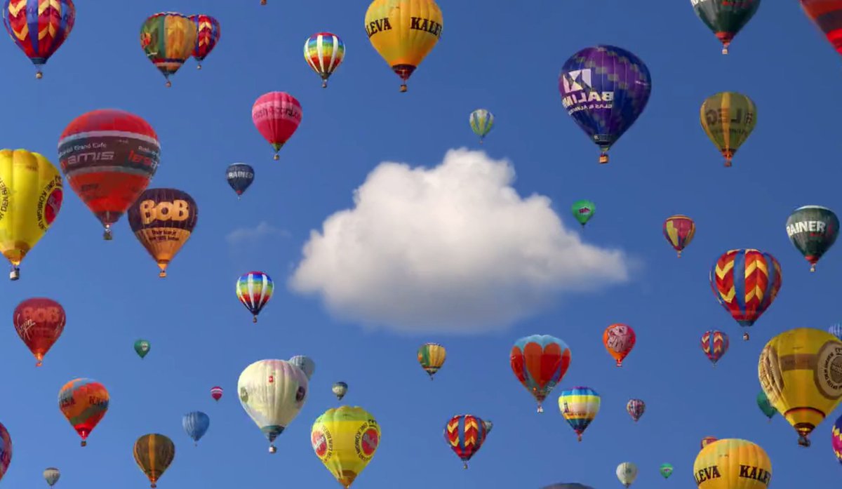 Thursday afternoon tea break? Enjoy this insane graphic matching video vimeo.com/170888135