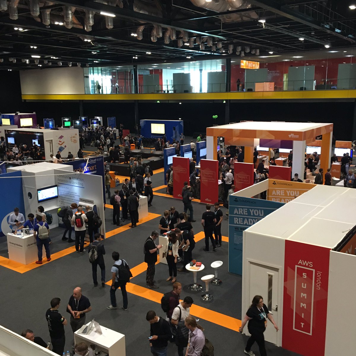 nimbux911's tweet photo. N911 @ #AWSSummit #London. We provide SysAdmin/DevOps services and Production Support for StartUps https://t.co/h510uec9gu