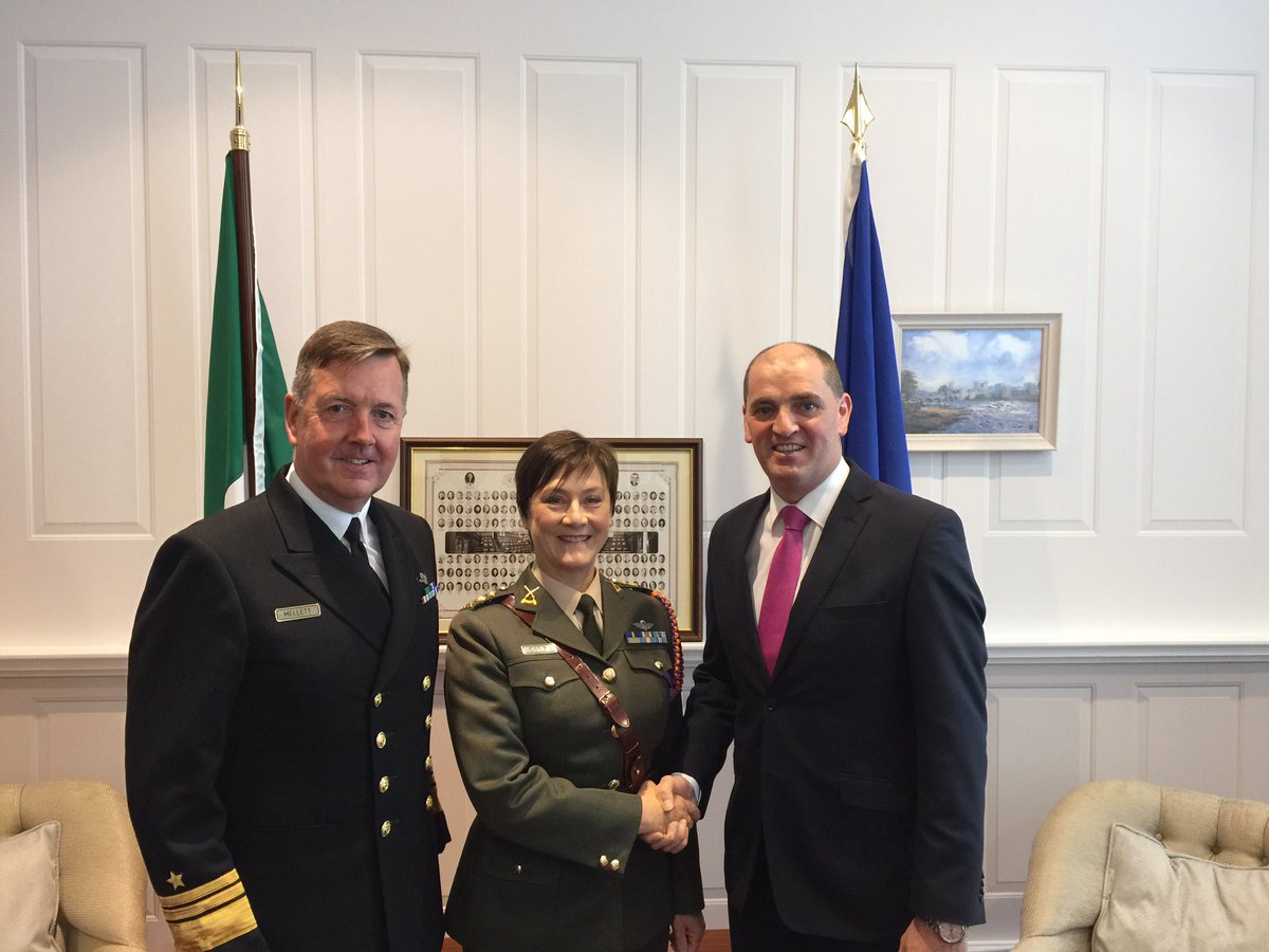 mark_mellett's tweet photo. Congrats to Colonel Maureen O'Brien, the first female Colonel in the history of the Irish Defence Forces. https://t.co/U7TKe8aRqJ