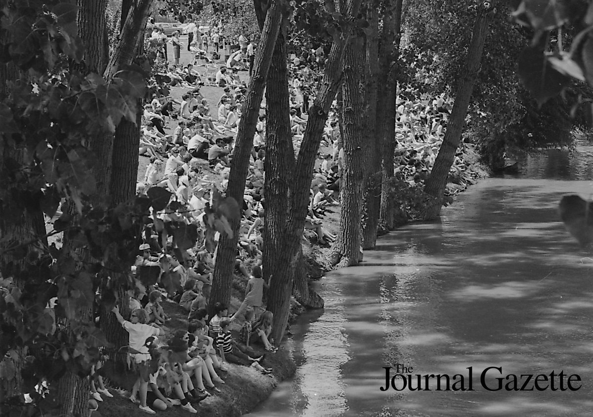 JGFeatures's tweet image. #TBT to opening day of the first Three Rivers Festival; July 12, 1969. #TRF2016 #AllenCo200 #Indiana200