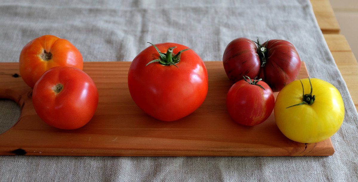 Blog Post: Why is the heirloom tomato the model for all things good in life?  goo.gl/uvSId5 #foodie