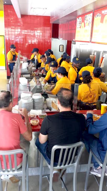 The Halal Guys are here. #GrandOpening #Giveaways tmrw 11am. Chk out my article 4 more deets lawonders.net/2016/07/the-ha…