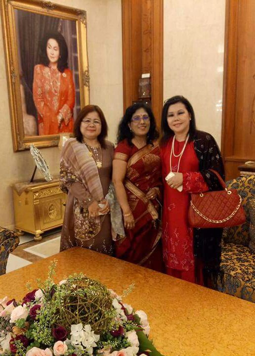 helentpg's tweet photo. Raya Pertama Mengunjungi Rumah Terbuka YAB Perdana Menteri M'sia di Seri Perdana Putrajaya.@m_kayveas https://t.co/ARREf5JxSh