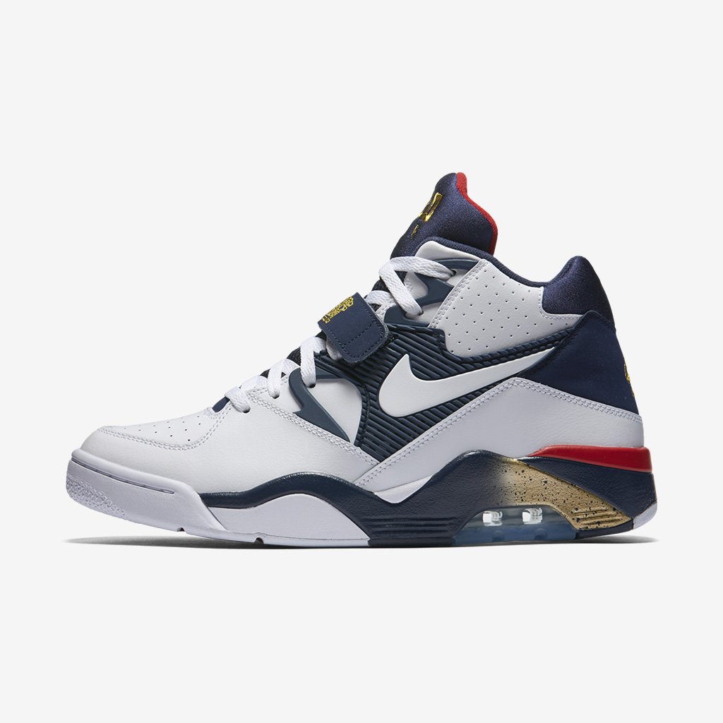 en Twitter: "Crafted to the of Charles Barkley. The Red, White &amp; Blue Air Force 180 https://t.co/0dWQdFlmOR https://t.co/wuJ6LVrt6P" / Twitter