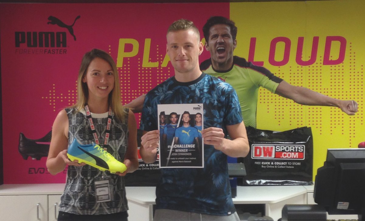 DWSportsOnline's tweet photo. Evo Challenge’s lucky winner is presented with @Intersport_UK exclusive prize to meet Balotelli! @FinallyMario @PUMA https://t.co/elND3HkXW8