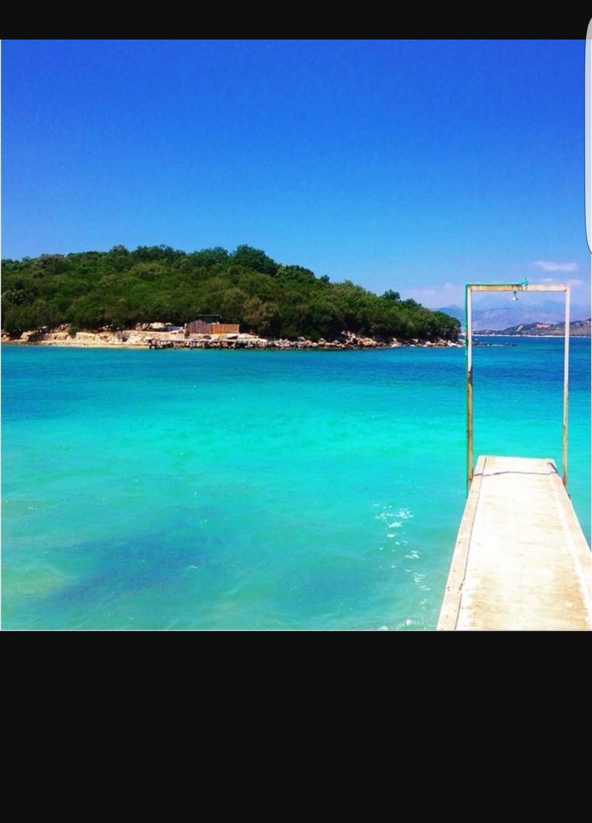 PictureEurope's tweet photo. Where is this AMAZING island....

Ksamil beach

Ksamil Islands - Albania 😲

RT if you would go here! https://t.co/6Tl7gDEHa9