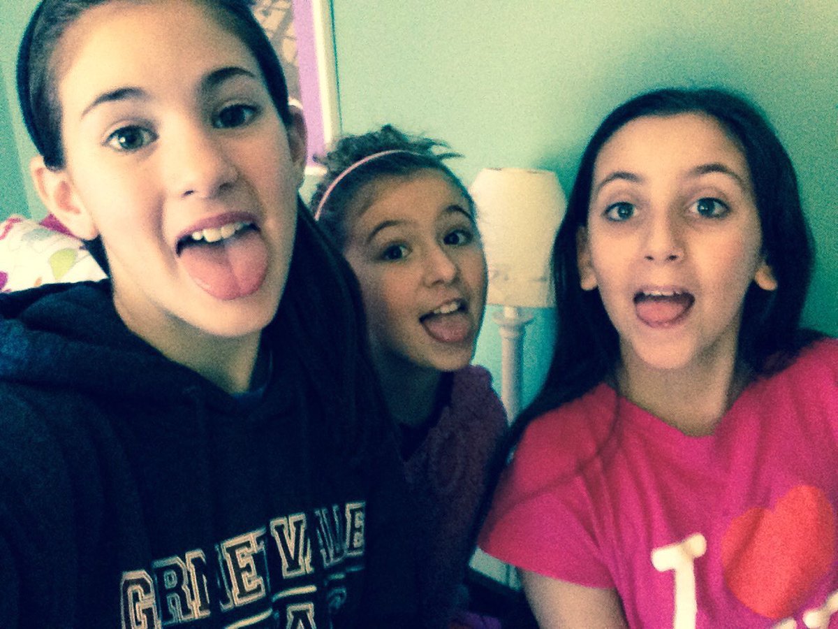 vanhornlaura's tweet image. happy birthday lil kadij:) enjoy these interesting 6th grade pics, love u lots💕💕💕💕#documentit @dancerforlife7