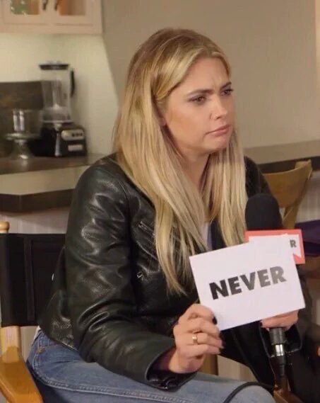MfLiars's tweet photo. "você não enjoa de Pll não?" https://t.co/qKIi30VlVv
