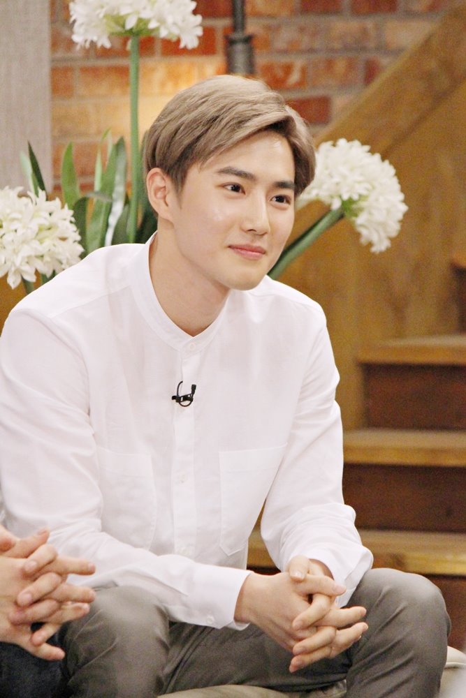 suhocompany522's tweet photo. 우리 준면이 최고야!!  우리 #수호_핵잼꿀잼 이지😍
무례하고 곤란한 요청이었는데도 열심히 하는거 보고 역시 우리 준면  최고야👍했지요. 우리 엘긔들한텐 며니가 세젤웃 엑젤웃이야😍 https://t.co/UO21CGaAYQ