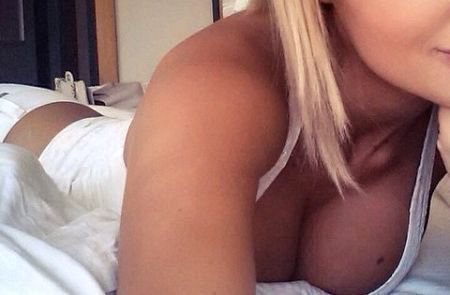 MMuczynski's tweet image. #roboski #heartstroke Enjoy it on adulcam in 10 mins
bit.ly/29lJ6YE