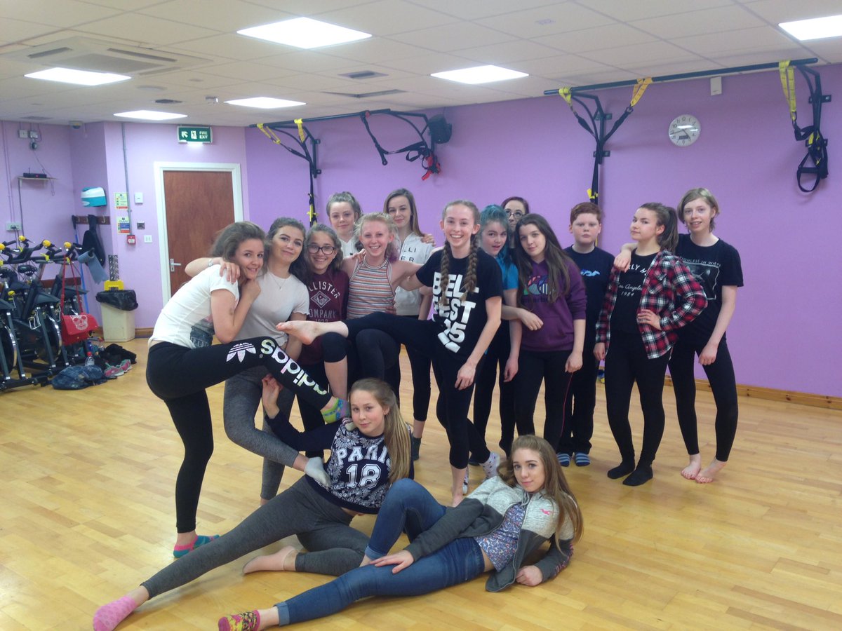 KNDC_kelly's tweet photo. Finishing off an amazing week of dance with this lot Alternative Energies #DUDance https://t.co/60yjpm2Dov